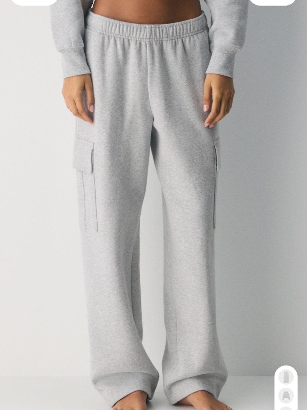 Aritzia TNA Sweatfleece MegaFit Cargo Sweatpant - Short Length